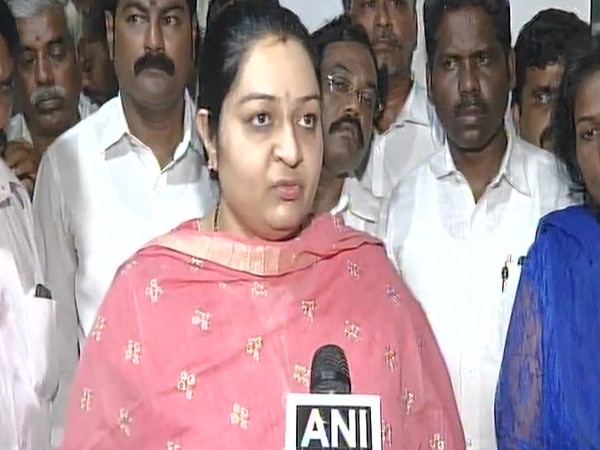 RK Nagar by-polls: Deepa Jayakumar hints towards conspiracy behind nomination rejection RK Nagar by-polls: Deepa Jayakumar hints towards conspiracy behind nomination rejection