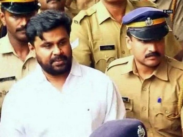 Malayam actor Dileep gets permission to attend father's death anniversary rituals Malayam actor Dileep gets permission to attend father's death anniversary rituals
