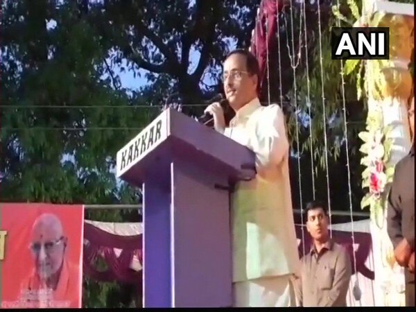 Dinesh Sharma apologies for 'test-tube baby' remark Dinesh Sharma apologies for 'test-tube baby' remark