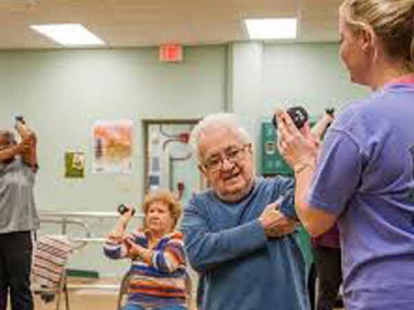 Blood pressure begins to decline 14 years before death in elderly Blood pressure begins to decline 14 years before death in elderly