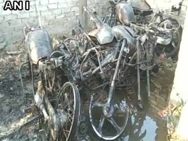 Fire engulfs Ludhiana police post Fire engulfs Ludhiana police post