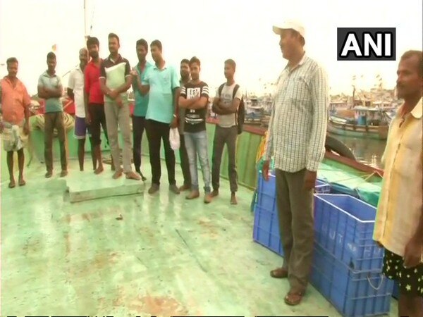 K'taka polls: Mangaluru's Fishing Community stands divided between Cong, BJP K'taka polls: Mangaluru's Fishing Community stands divided between Cong, BJP