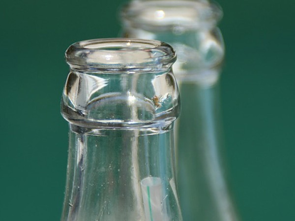 Experts term glass bottle as `safest, greenest` packaging for food, beverages Experts term glass bottle as `safest, greenest` packaging for food, beverages