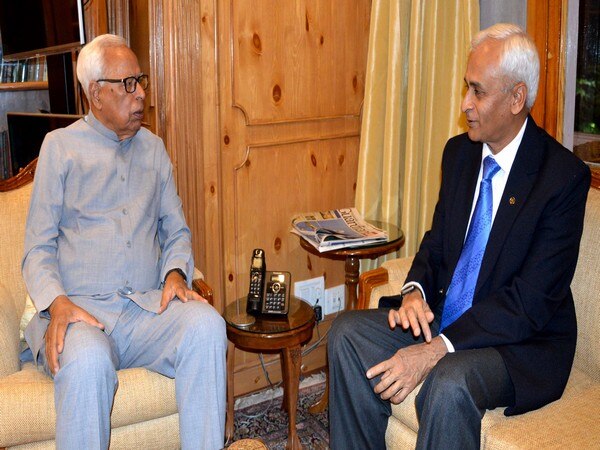 J-K: Navy chief, Governor discuss ways to help youth J-K: Navy chief, Governor discuss ways to help youth