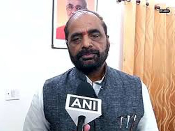 Hansraj Ahir condemns Farooq Abdullah's PoK remark Hansraj Ahir condemns Farooq Abdullah's PoK remark