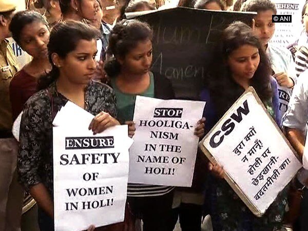 Delhi college students protest after semen-filled balloons thrown at girls Delhi college students protest after semen-filled balloons thrown at girls