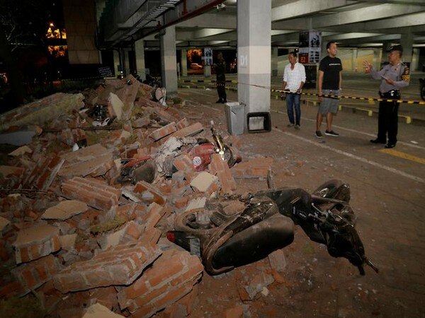 Indonesia earthquake: Death toll rises to 37 Indonesia earthquake: Death toll rises to 37