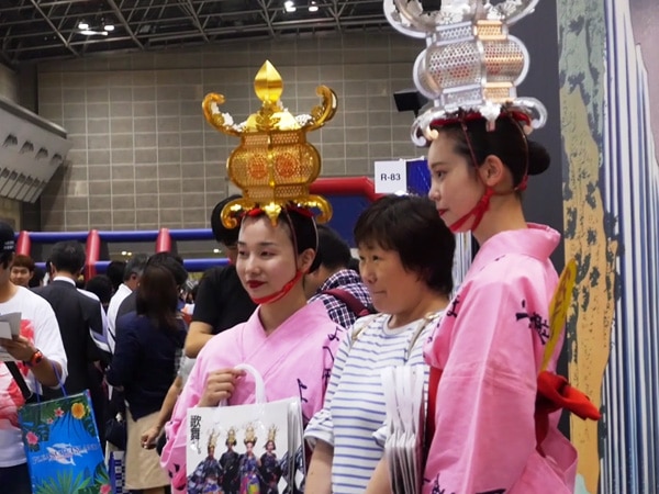 Japan offers wide tourist attractions Japan offers wide tourist attractions