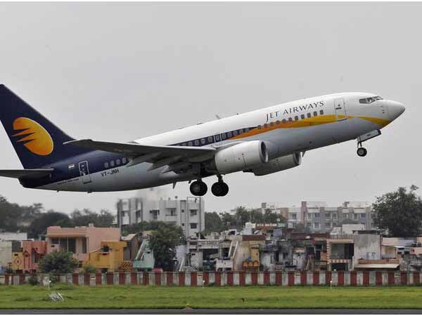 Jet Airways employee arrested with Rs 3.21 crore in US dollars Jet Airways employee arrested with Rs 3.21 crore in US dollars