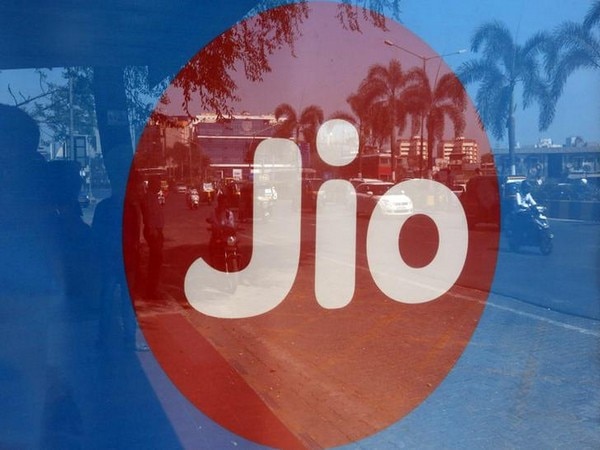 Study by Velocity MR suggests spike in sales of dual SIM phones following Reliance Jio launch Study by Velocity MR suggests spike in sales of dual SIM phones following Reliance Jio launch