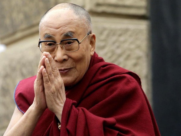 The Dalai Lama bats for 'Hindi-Chini bhai bhai' The Dalai Lama bats for 'Hindi-Chini bhai bhai'