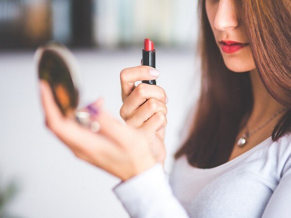 7 steps to apply lipstick correctly! 7 steps to apply lipstick correctly!