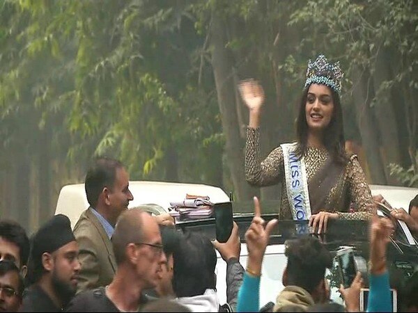 Miss World 2017 Manushi Chhillar carries out road show in Delhi Miss World 2017 Manushi Chhillar carries out road show in Delhi