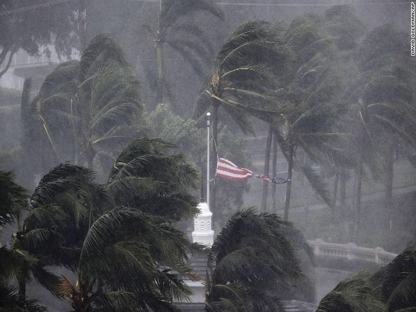 Hurricane Irma makes second landfall in Florida, batters Naples Hurricane Irma makes second landfall in Florida, batters Naples