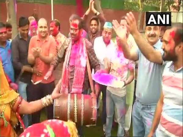 Union Ministers pour Holi wishes Union Ministers pour Holi wishes