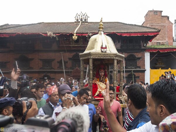 Nepal: New Kumari Trishna Shakya takes reign as Living Goddess Nepal: New Kumari Trishna Shakya takes reign as Living Goddess