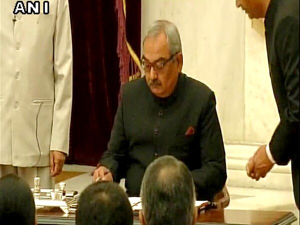 Rajiv Mehrishi takes oath as CAG of India Rajiv Mehrishi takes oath as CAG of India