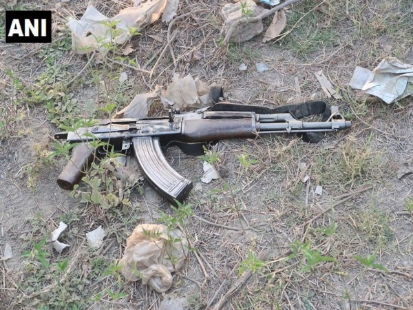 Uttar Pradesh: Gangster with Rs 1 lakh bounty killed in encounter Uttar Pradesh: Gangster with Rs 1 lakh bounty killed in encounter
