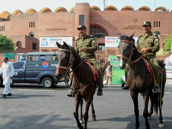 Jhal Magsi shrine suicide attack: Pak police probing IS claim Jhal Magsi shrine suicide attack: Pak police probing IS claim