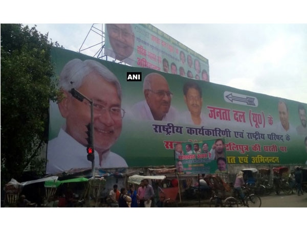 Poster war in Bihar ahead of Nitish Kumar, Sharad Yadav's meetings Poster war in Bihar ahead of Nitish Kumar, Sharad Yadav's meetings