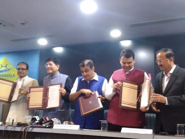 MoU signed for Indore manmade Railway line project MoU signed for Indore manmade Railway line project