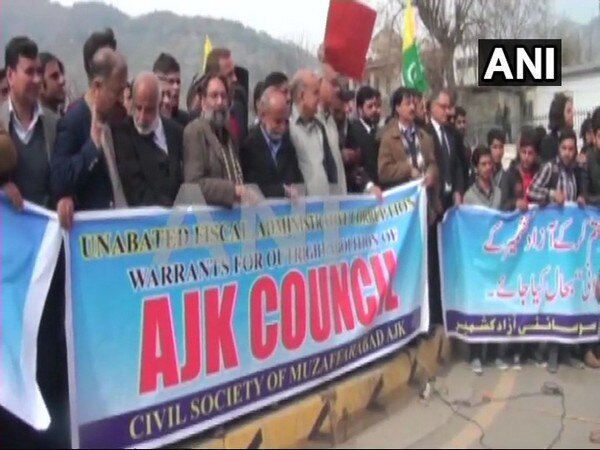 Massive anti-Pak protests continue in PoK Massive anti-Pak protests continue in PoK