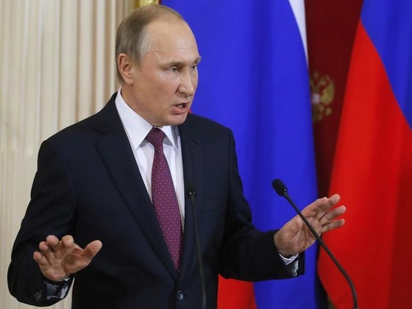 Putin calls on BRICS to oppose protectionism, show leadership on global issues Putin calls on BRICS to oppose protectionism, show leadership on global issues