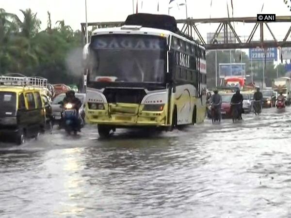 Mumbai witnesses severe water-logging due to downpour Mumbai witnesses severe water-logging due to downpour