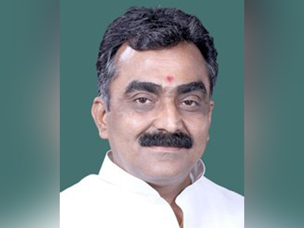 MP: Rakesh Singh sworn in as new BJP state president MP: Rakesh Singh sworn in as new BJP state president