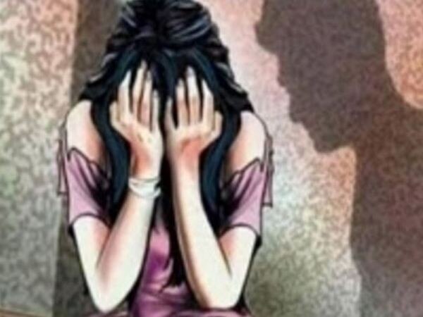 Domestic help accuses residential complex's former manager of assault Domestic help accuses residential complex's former manager of assault