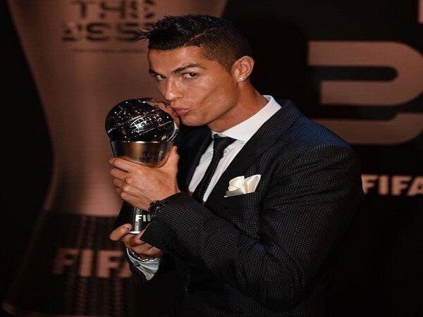 Cristiano Ronaldo wins 'The Best FIFA Men's Player' award Cristiano Ronaldo wins 'The Best FIFA Men's Player' award