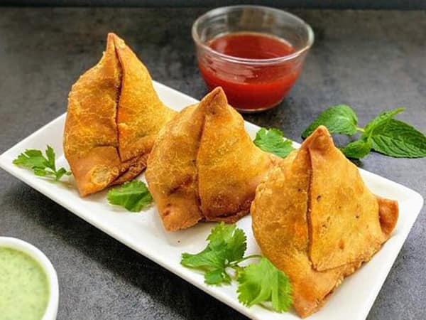 Samosa and aloo? Nah! Try fusion Samosa and aloo? Nah! Try fusion
