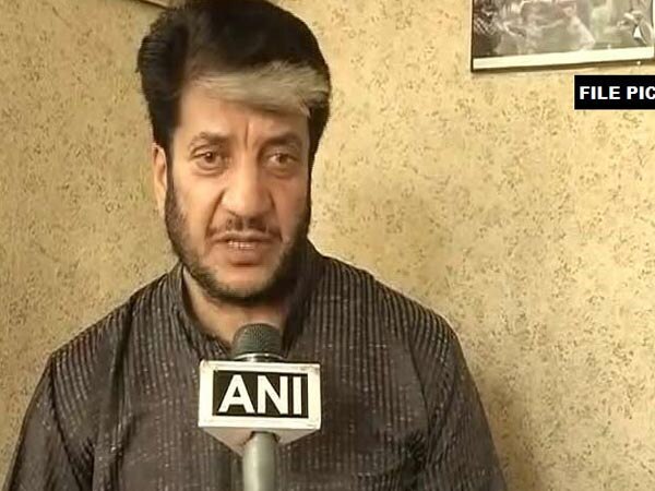 Delhi court to hear bail plea of separatist Shabbir Shah's close aide Delhi court to hear bail plea of separatist Shabbir Shah's close aide