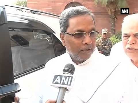 Will take call on Karnataka flag based on committee's report: Siddaramaiah Will take call on Karnataka flag based on committee's report: Siddaramaiah