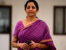 Parrikar congratulates Sitharaman for becoming India\'s first full-time woman Defence min.