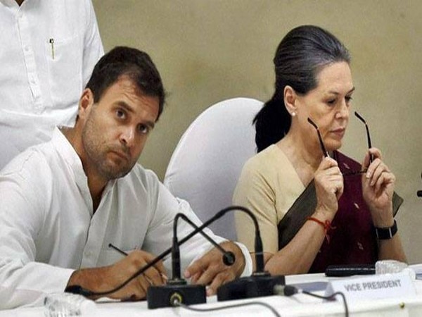 Gujarat Congress MLAs to meet Rahul, Sonia Gandhi today Gujarat Congress MLAs to meet Rahul, Sonia Gandhi today