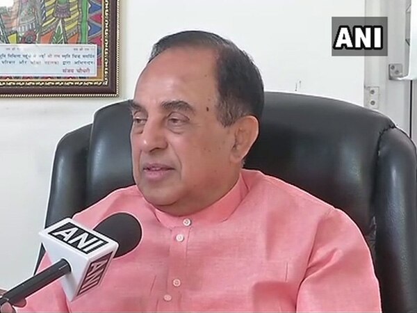 Taj Mahal sits on stolen property: Subramanian Swamy Taj Mahal sits on stolen property: Subramanian Swamy