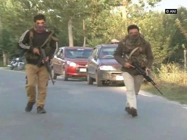 J-K: One terrorist killed in encounter with security forces in Sopore J-K: One terrorist killed in encounter with security forces in Sopore