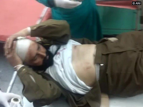 Anantnag: Traffic cop injured in terrorist attack Anantnag: Traffic cop injured in terrorist attack