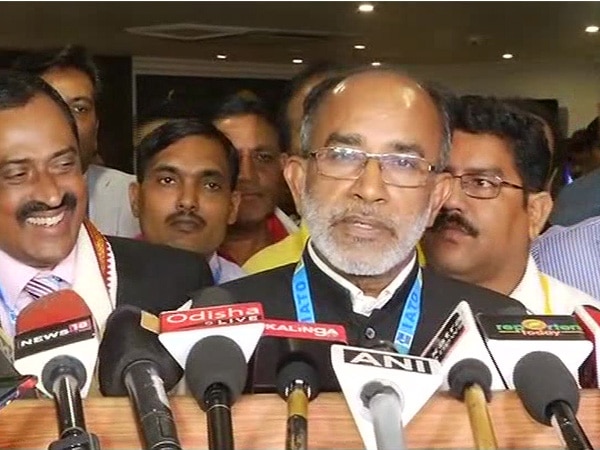 Eat beef in your own country, then come to India: Tourism Minister Kannanthanam Eat beef in your own country, then come to India: Tourism Minister Kannanthanam