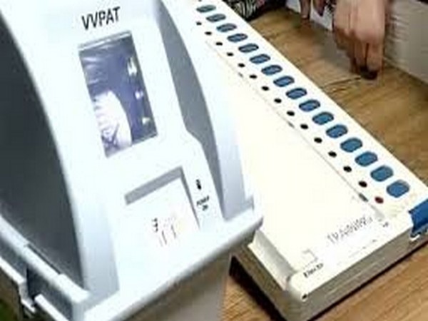 3,550 VVPATs found to be faulty before elections: Gujarat Chief Electoral Officer 3,550 VVPATs found to be faulty before elections: Gujarat Chief Electoral Officer