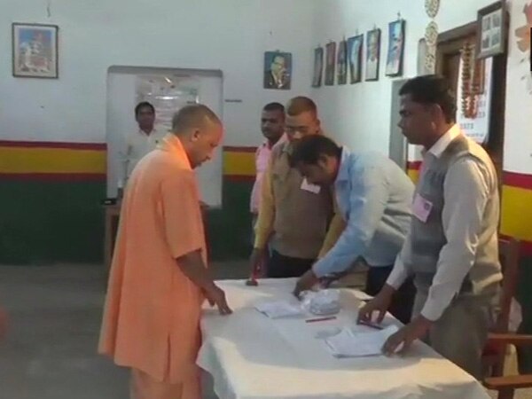 Voting begins for UP Lok Sabha bypolls Voting begins for UP Lok Sabha bypolls