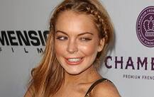 Lindsay Lohan accuses fiance of cheating, hints pregnancy