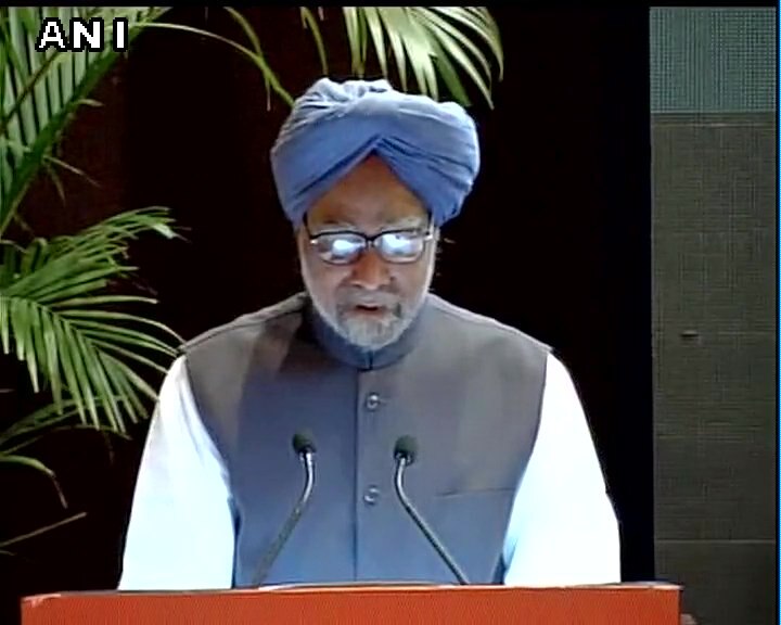 Modi betrayed the trust of Gujaratis: Manmohan Singh Modi betrayed trust of Gujaratis: Manmohan