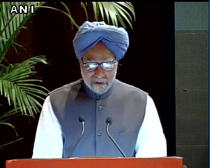Modi betrayed trust of Gujaratis: Manmohan Modi betrayed trust of Gujaratis: Manmohan