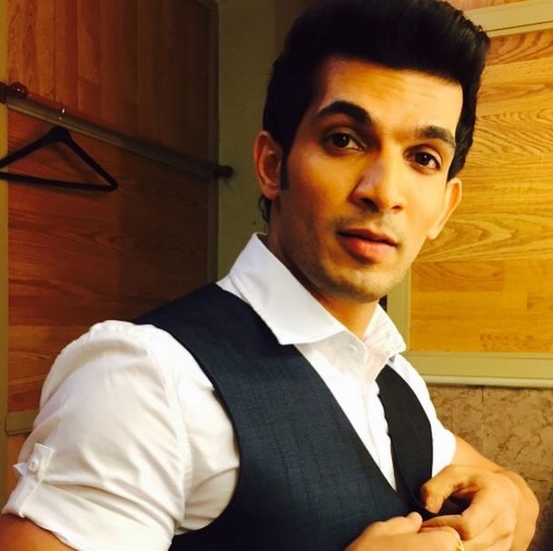 Arjun Bijlani to perform with toddler son on 'Jhalak Dikhla Ja' Arjun Bijlani to perform with toddler son on 'Jhalak Dikhla Ja'