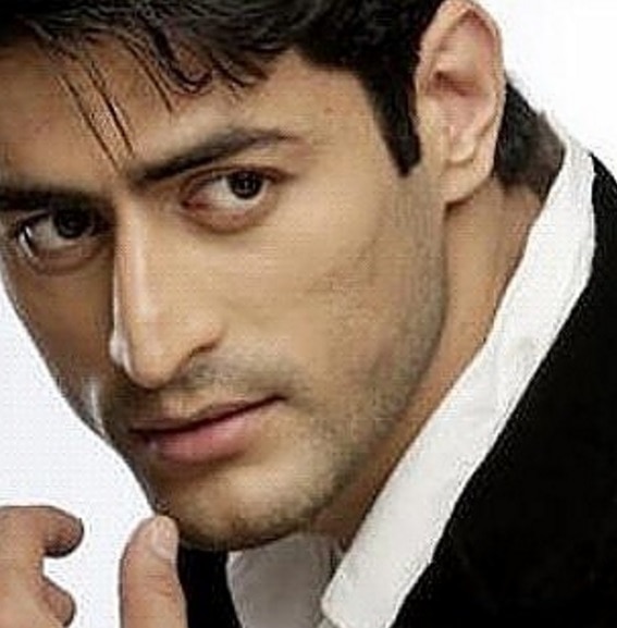 I'm a very boring person: Mohit Raina I'm a very boring person: Mohit Raina