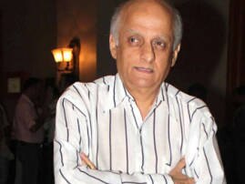 Mukesh Bhatt, on behalf of film industry, demands Nihalani's removal Mukesh Bhatt, on behalf of film industry, demands Nihalani's removal