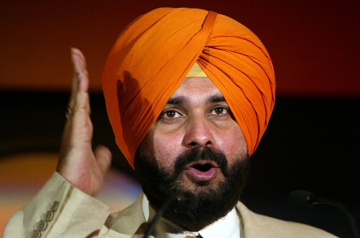 Navjot Singh Sidhu accepts Imran Khan’s oath invitation, says honoured for the personal invitation Sidhu accepts Imran Khan’s oath invitation, says personal invitation a 'huge honour'