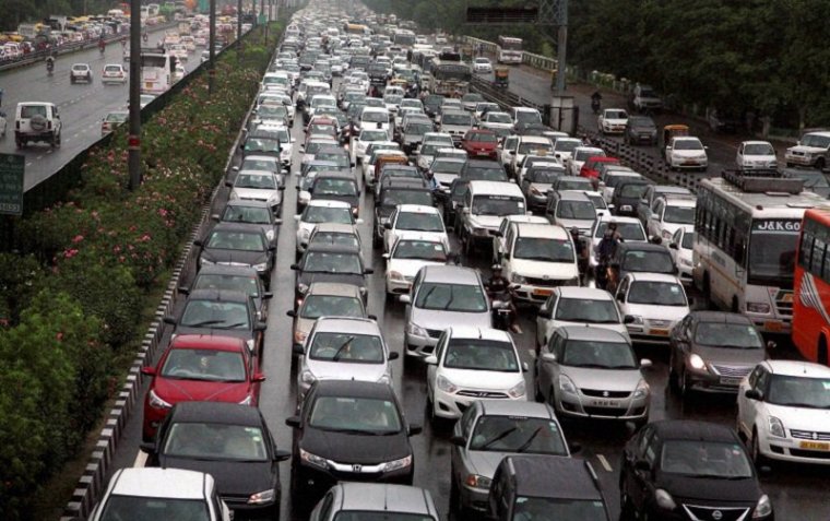 Centre To Implement International Standard Emission, Safety Measures At Par With Europe, US: Ministry Of Road Transport And Highways